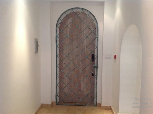 Sandy Cove,St. James